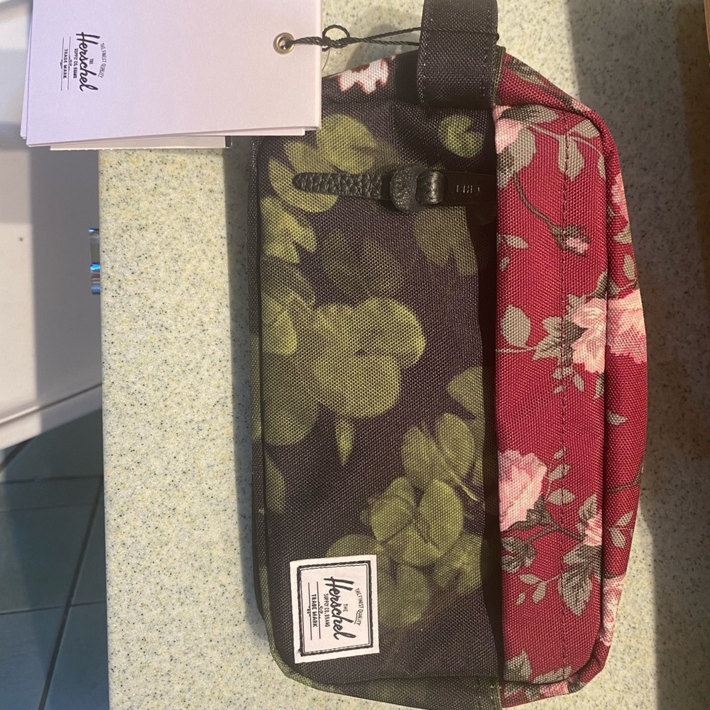 Herschel Floral Bag